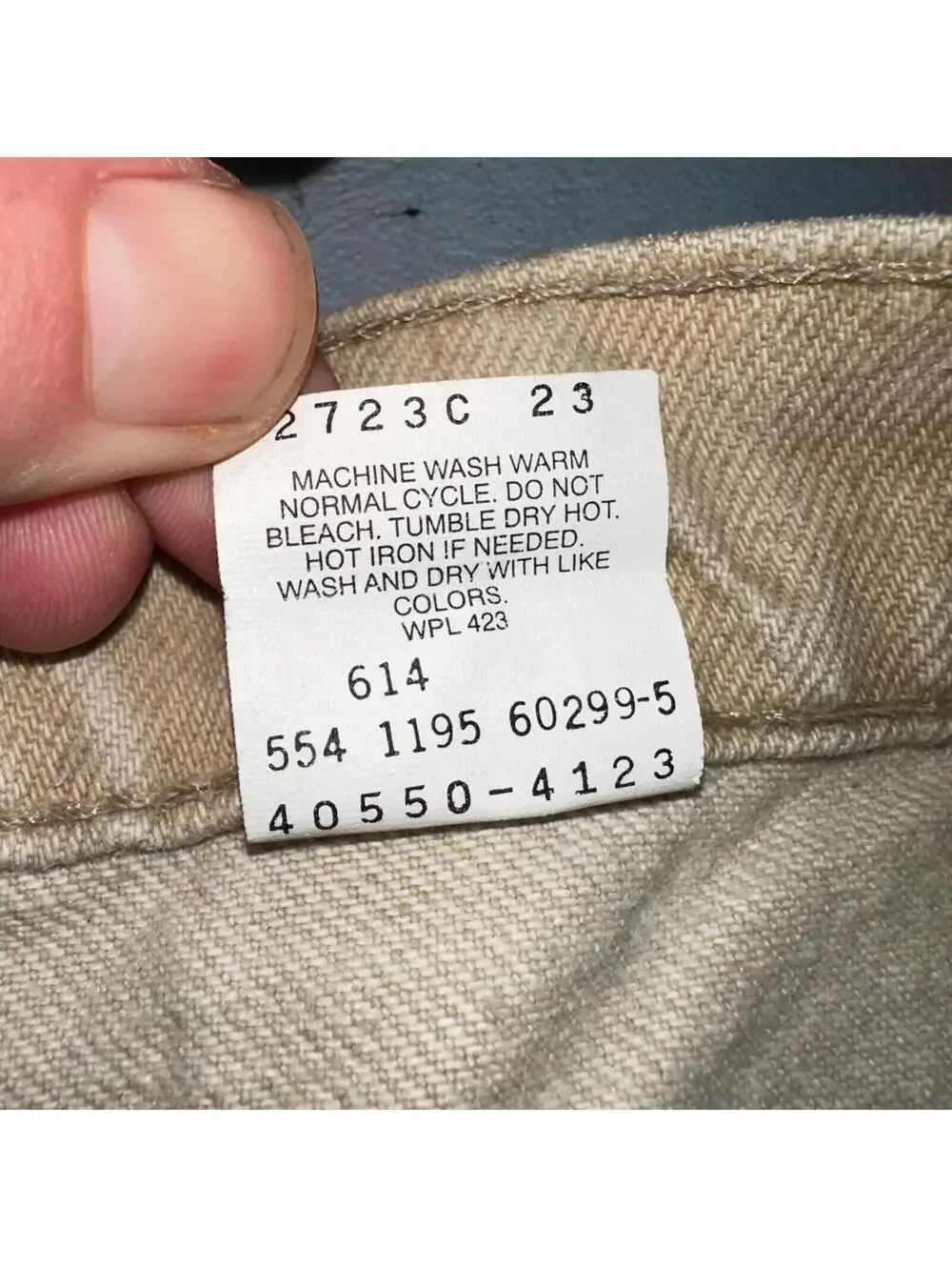 Levis 550 Vintage 90s USA Orange Tab Relaxed Tapered Leg Beige Tan Jeans 38x30